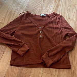 Long sleeve crop top
